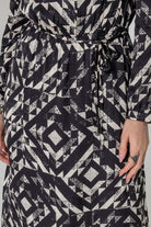 Robe longue imprimé graphique écru et noir | Elora