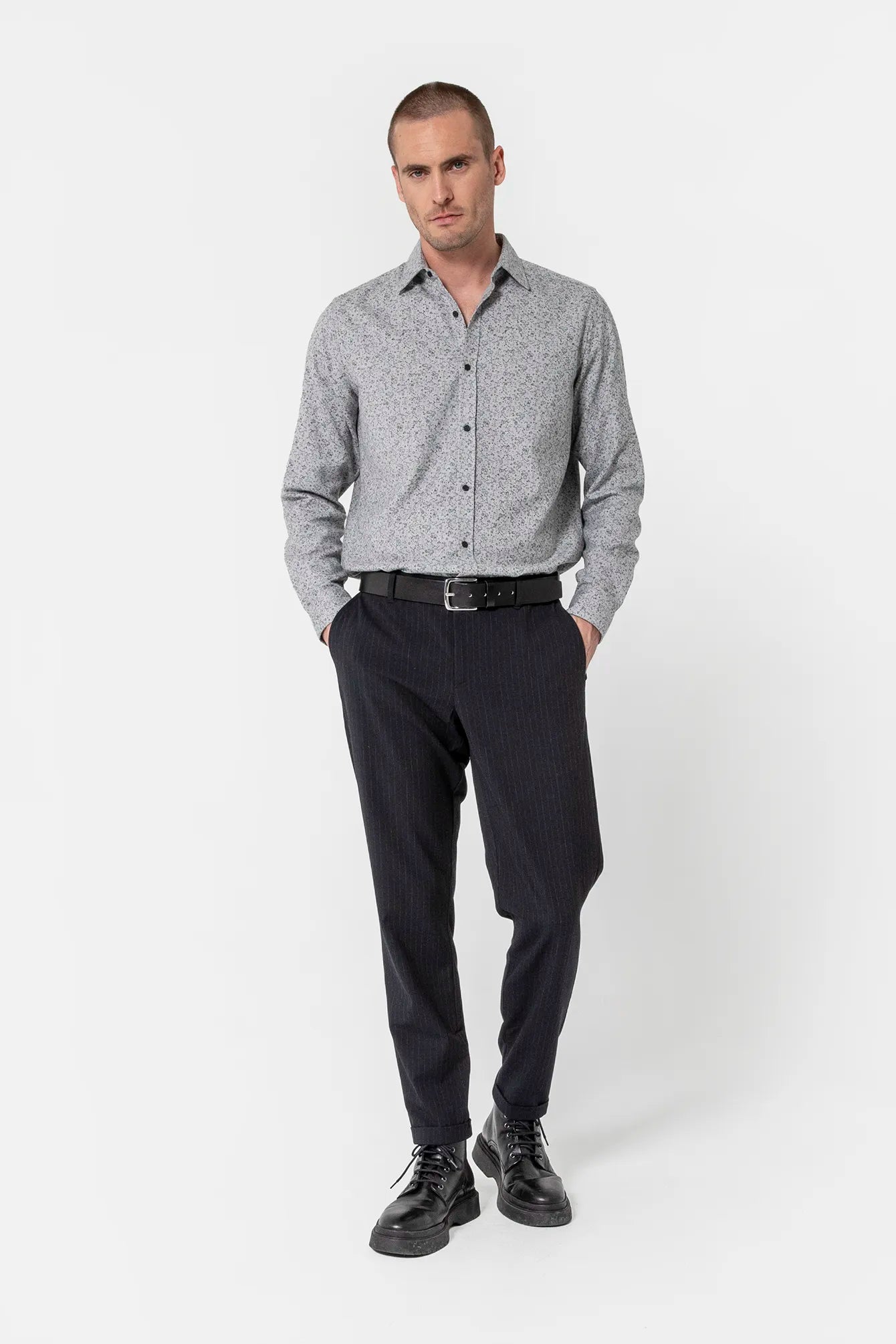 Chemise à motif floral gris | Elora