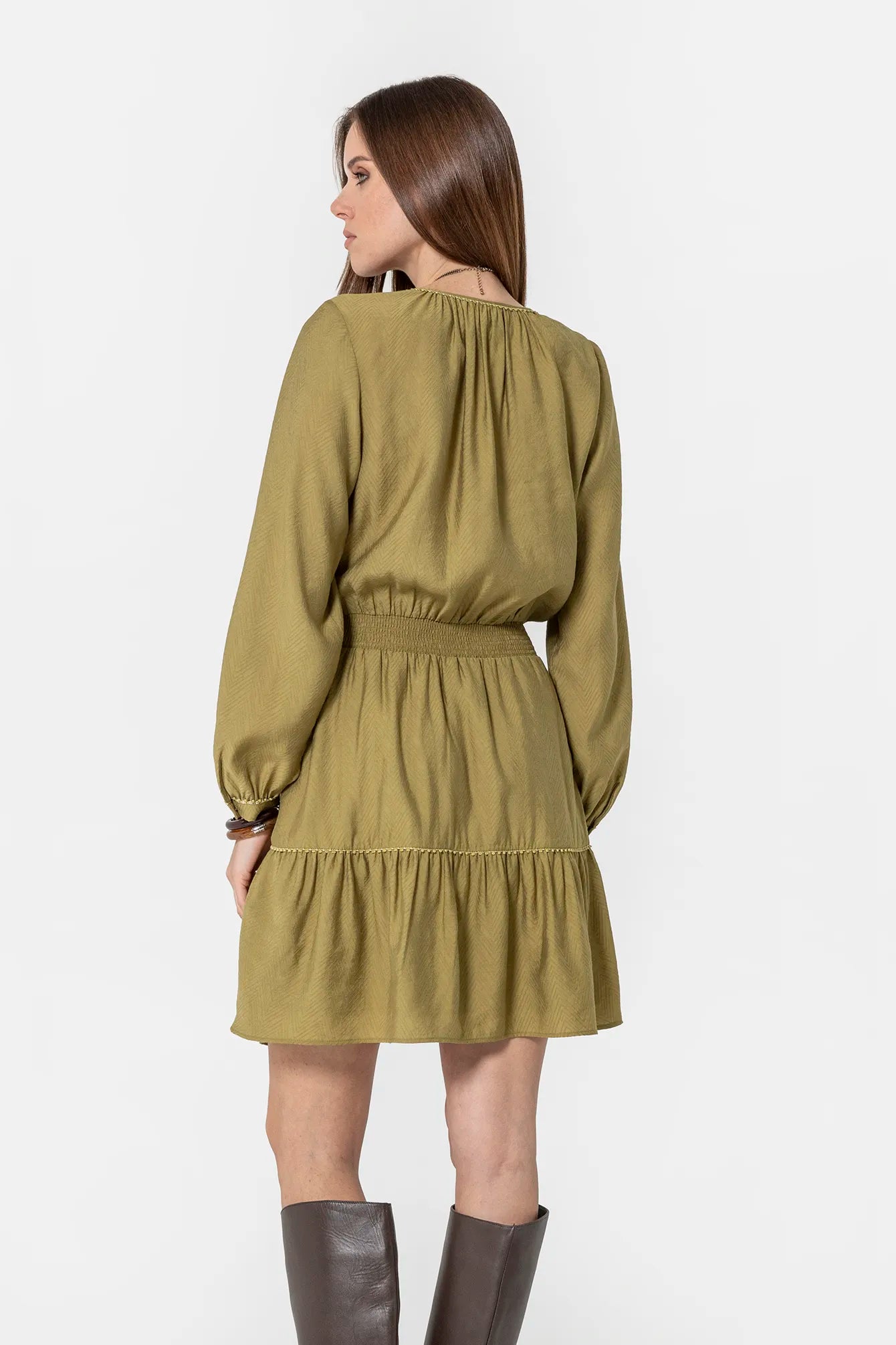 Robe courte cintrée pistache | Elora