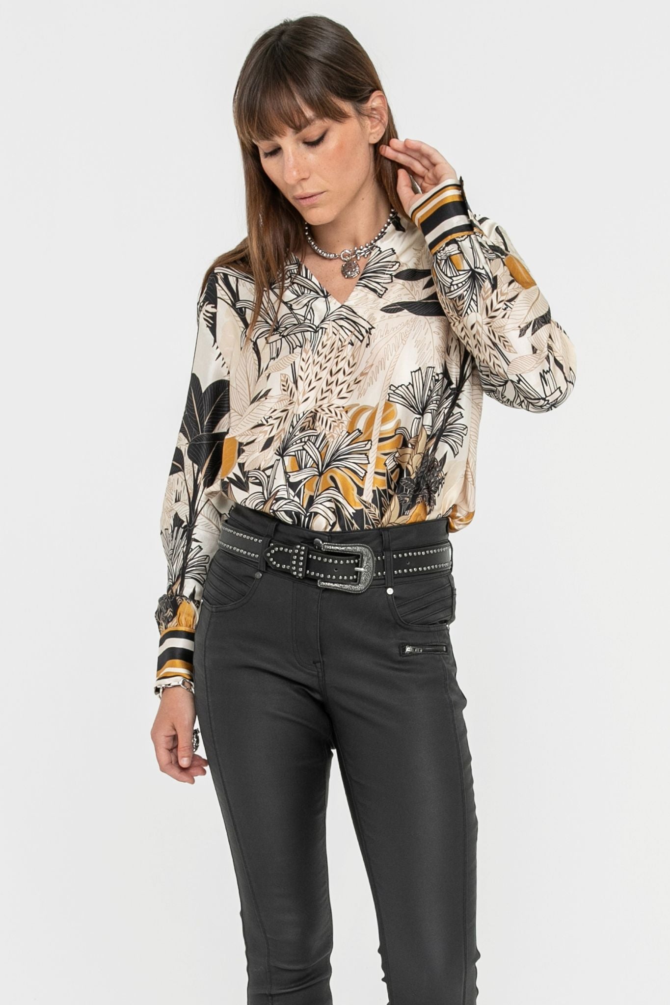 Ceinture cloutée noir | Elora