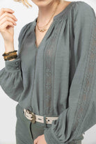 Blouse kaki bohème dentelle fluide | Elora