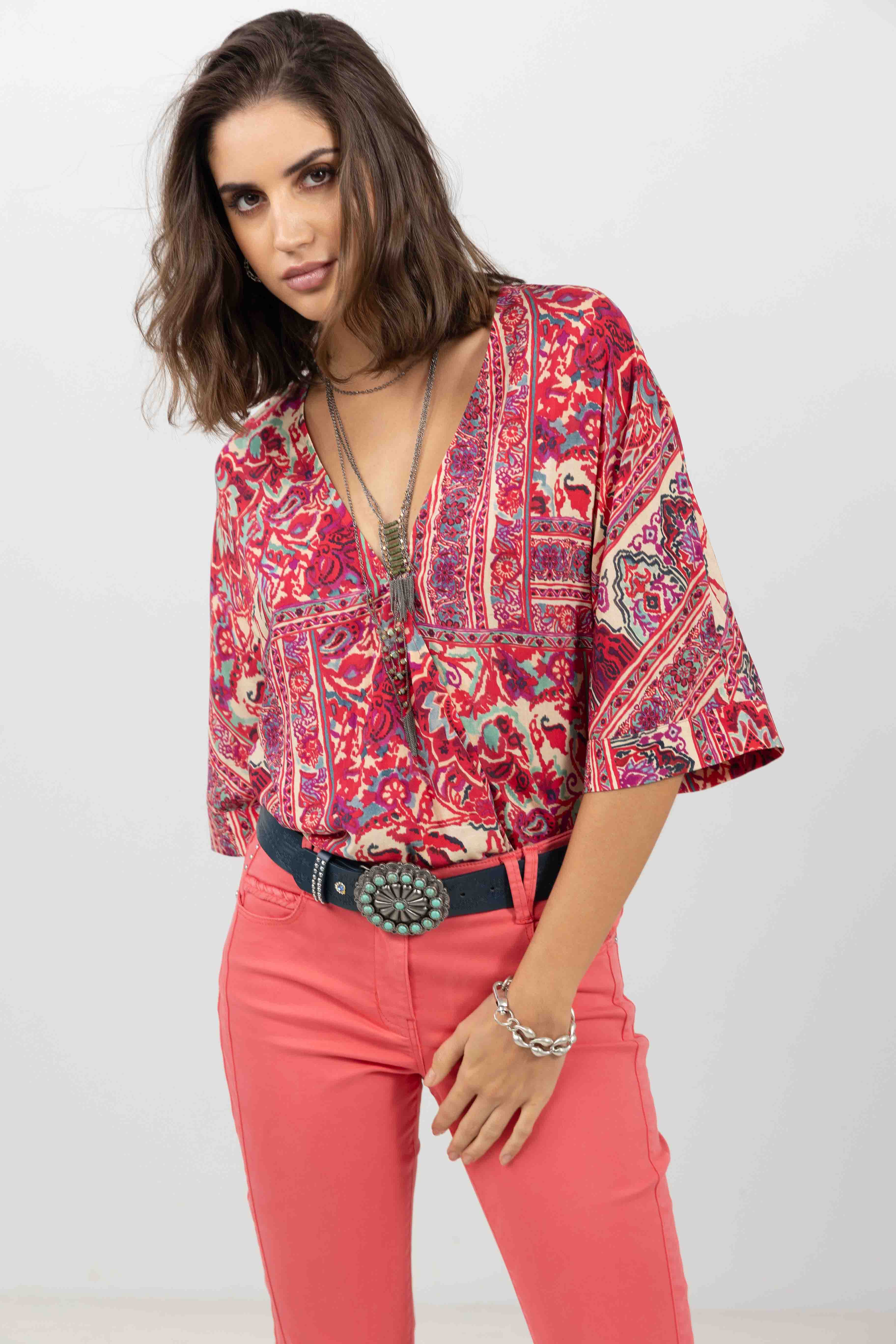 Blouse imprimée rouge rose orientale | Elora