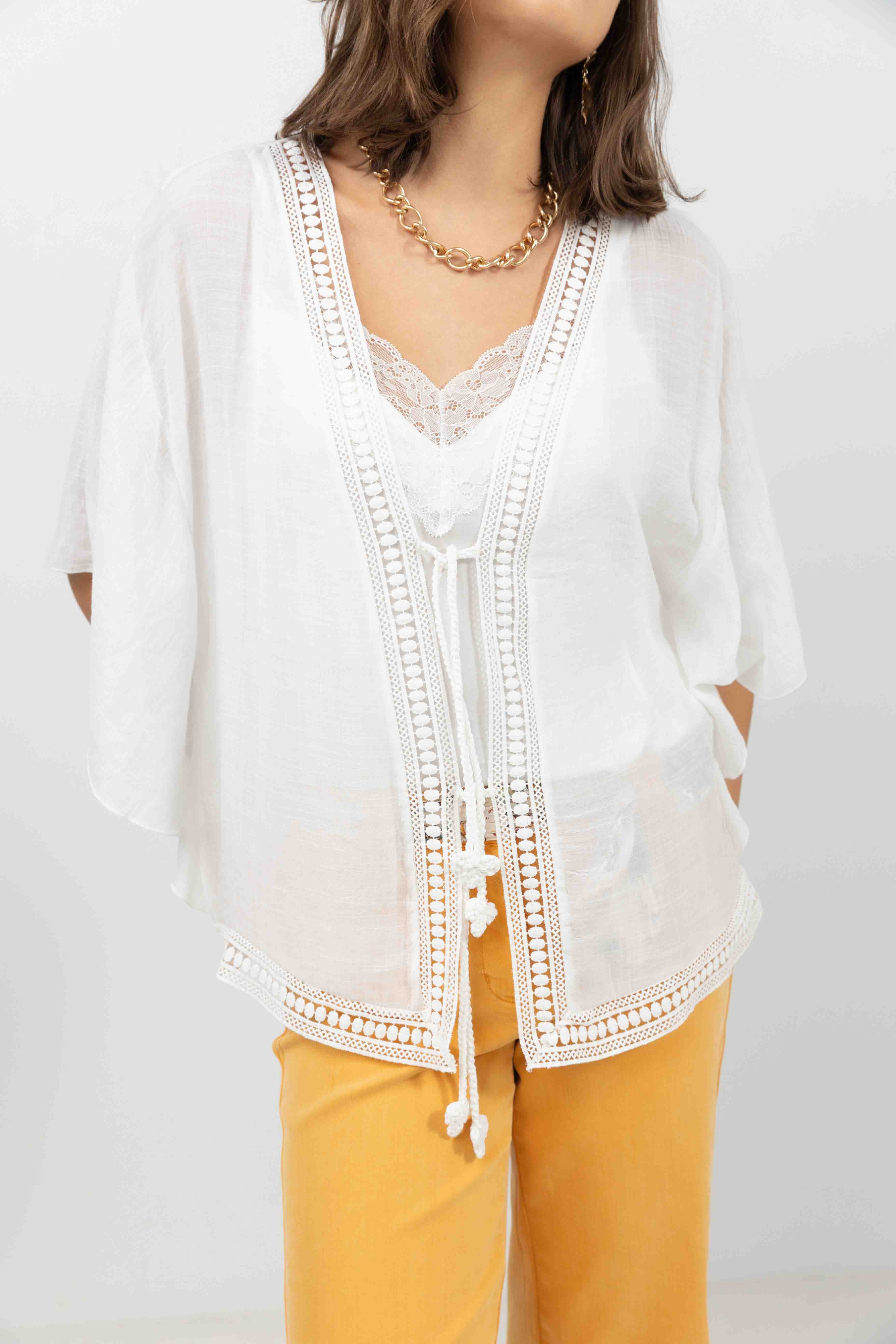 Poncho kimono écru bohème avec dentelle | Elora