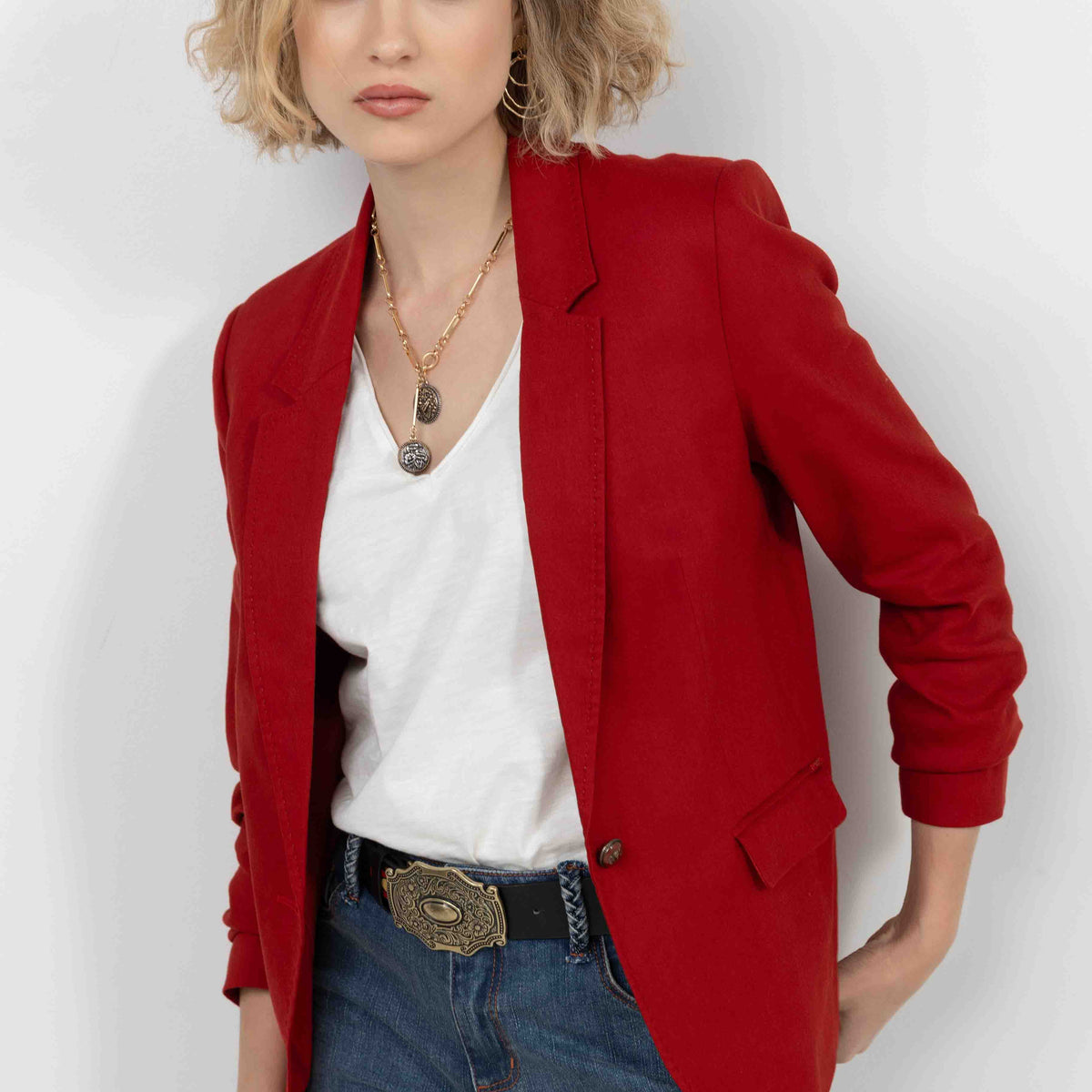 Veste rouge lin chic estivale – Elora