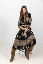 Robe longue bohème imprimé noir beige | Elora