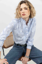 Chemise fleurie bleu et blanc romantique | Elora