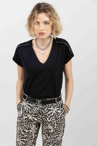 T-shirt noir épaules en crochet | Elora