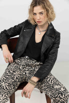 T-shirt noir épaules en crochet | Elora