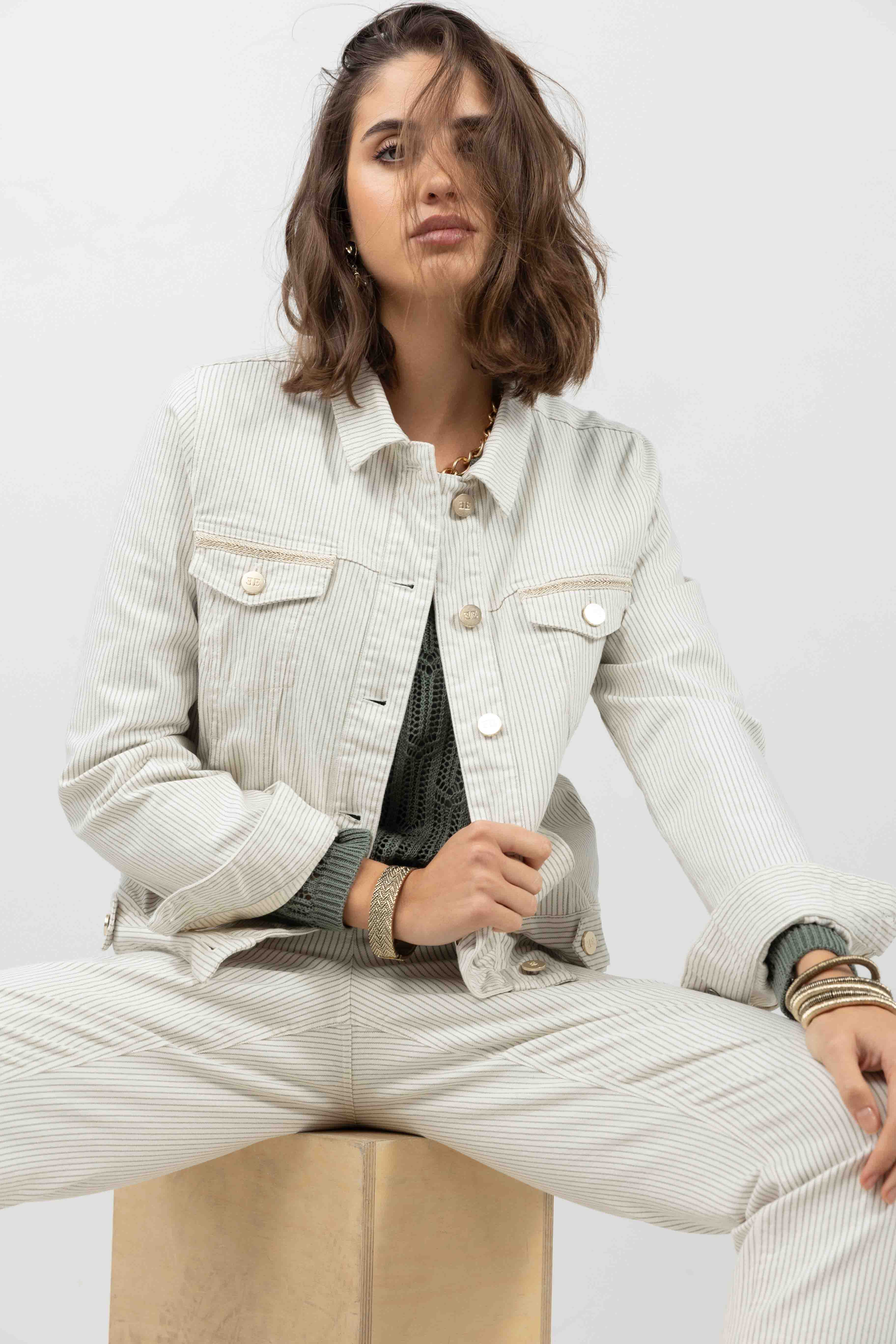 Veste en jean écru rayé kaki | Elora