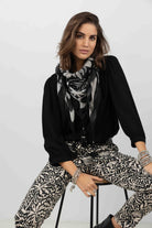 Carré noir écru style bandana | Elora