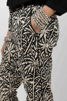 Pantalon imprimé graphique écru noir | Elora