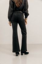 Jean flare noir esprit seventies | Elora