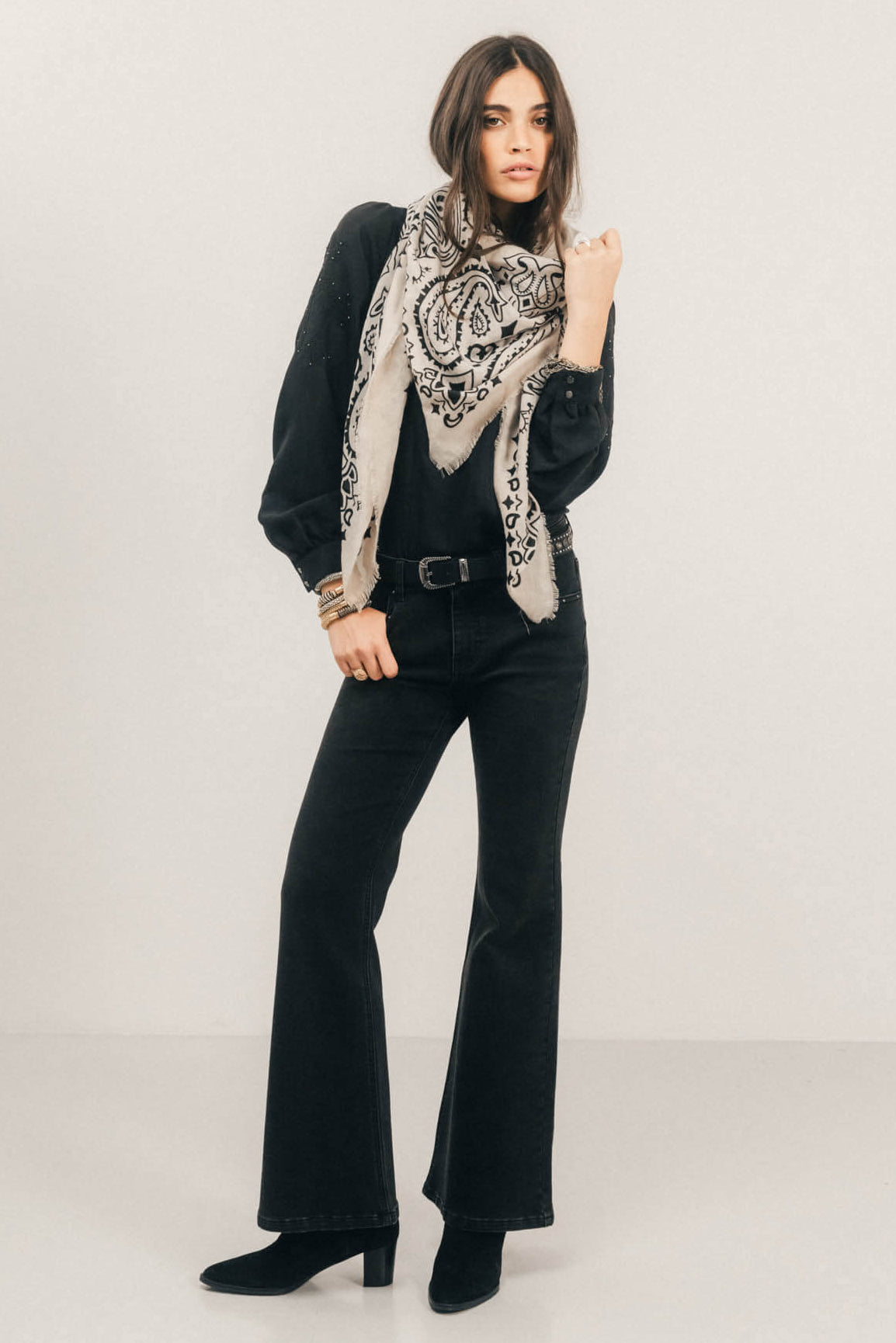 Jean flare noir esprit seventies | Elora