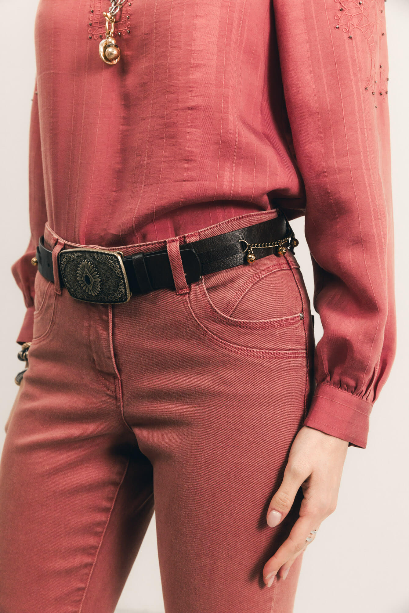 Pantalon rose indien coupe slim | Elora