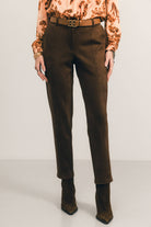 Pantalon choco suédé coupe cigarette | Elora