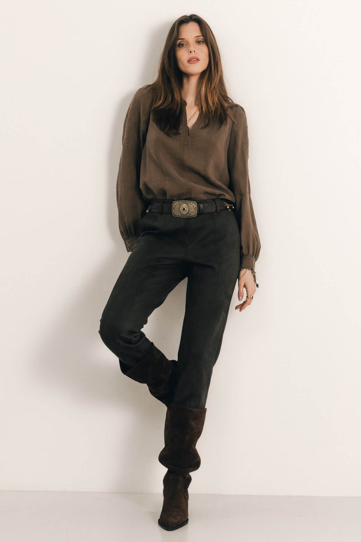 Pantalon kaki suédé coupe cigarette | Elora