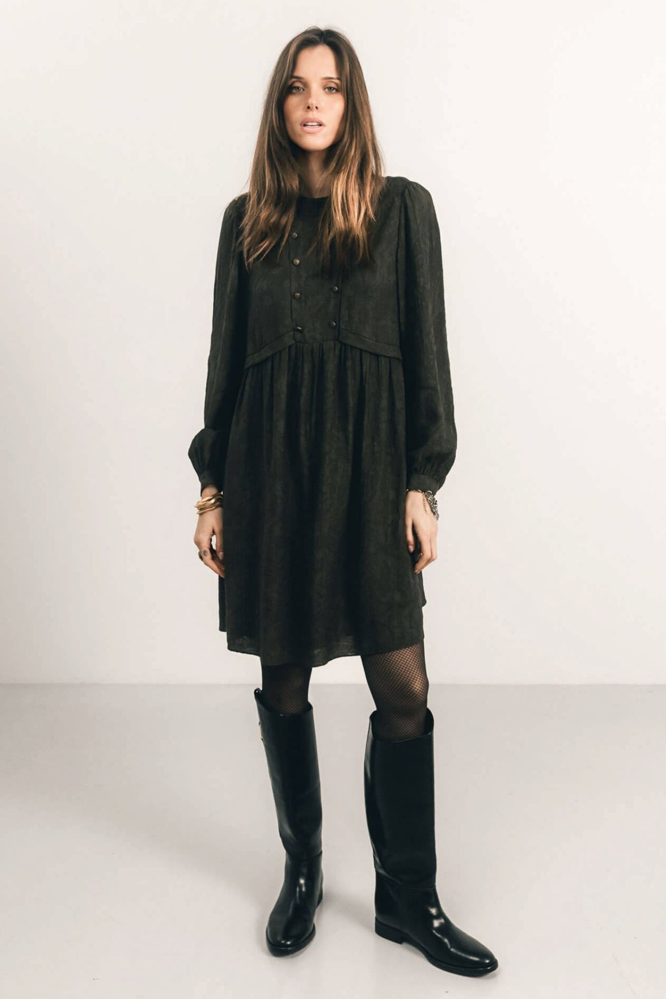 Robe fluide kaki plastron boutonné | Elora