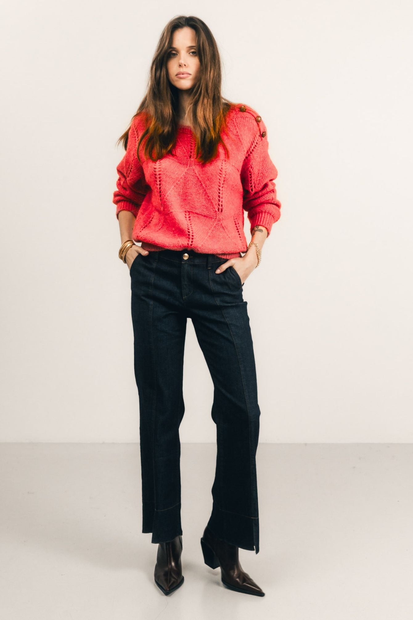 Pull grenadine ajouré boutons bijoux | Elora