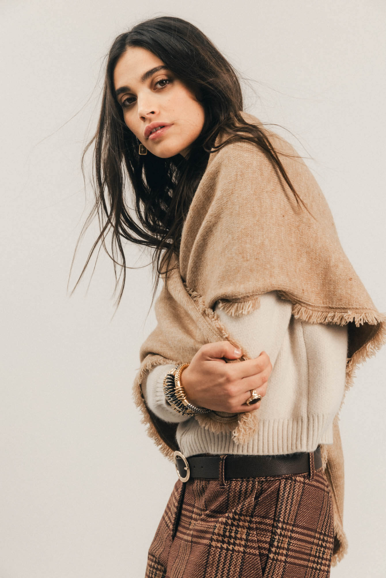 Gilet beige clous métalliques rock | Elora
