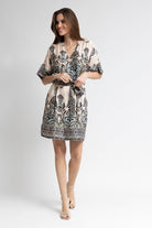 Robe kimono imprimé écru kaki et bleu | Elora