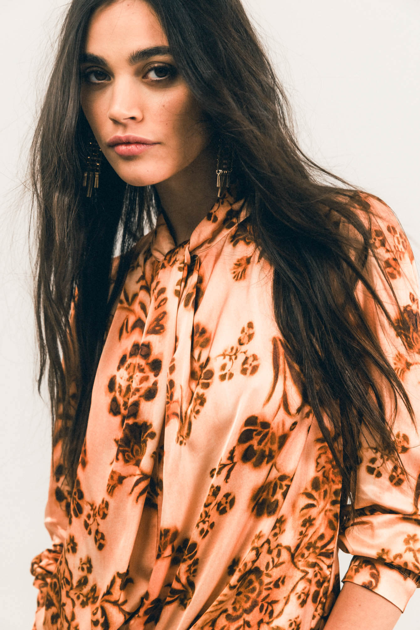Blouse pêche satinée florale | Elora