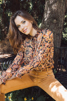 Blouse imprimé baroque noir et ocre | Elora