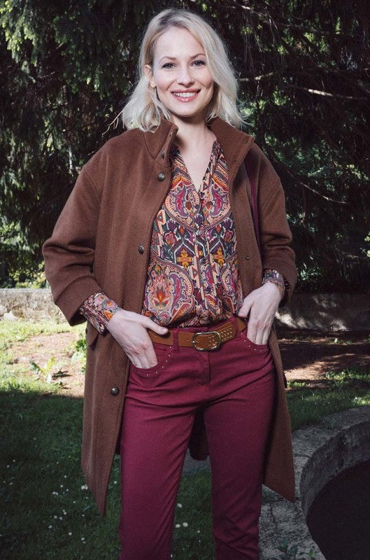 Pantalon coupe slim 5 poches coloris grenat | Elora